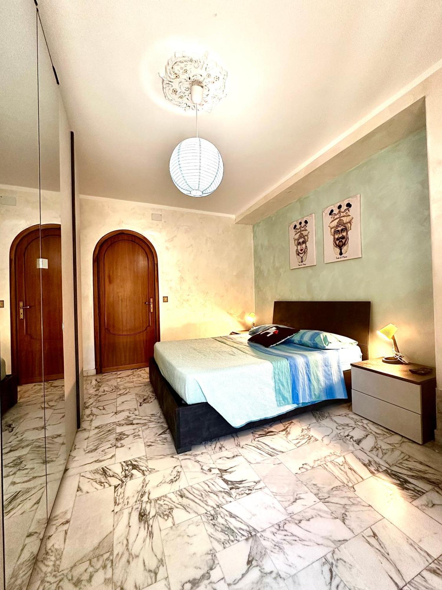 L'Angelo Di Casa Mia Apartment Catania Bagian luar foto