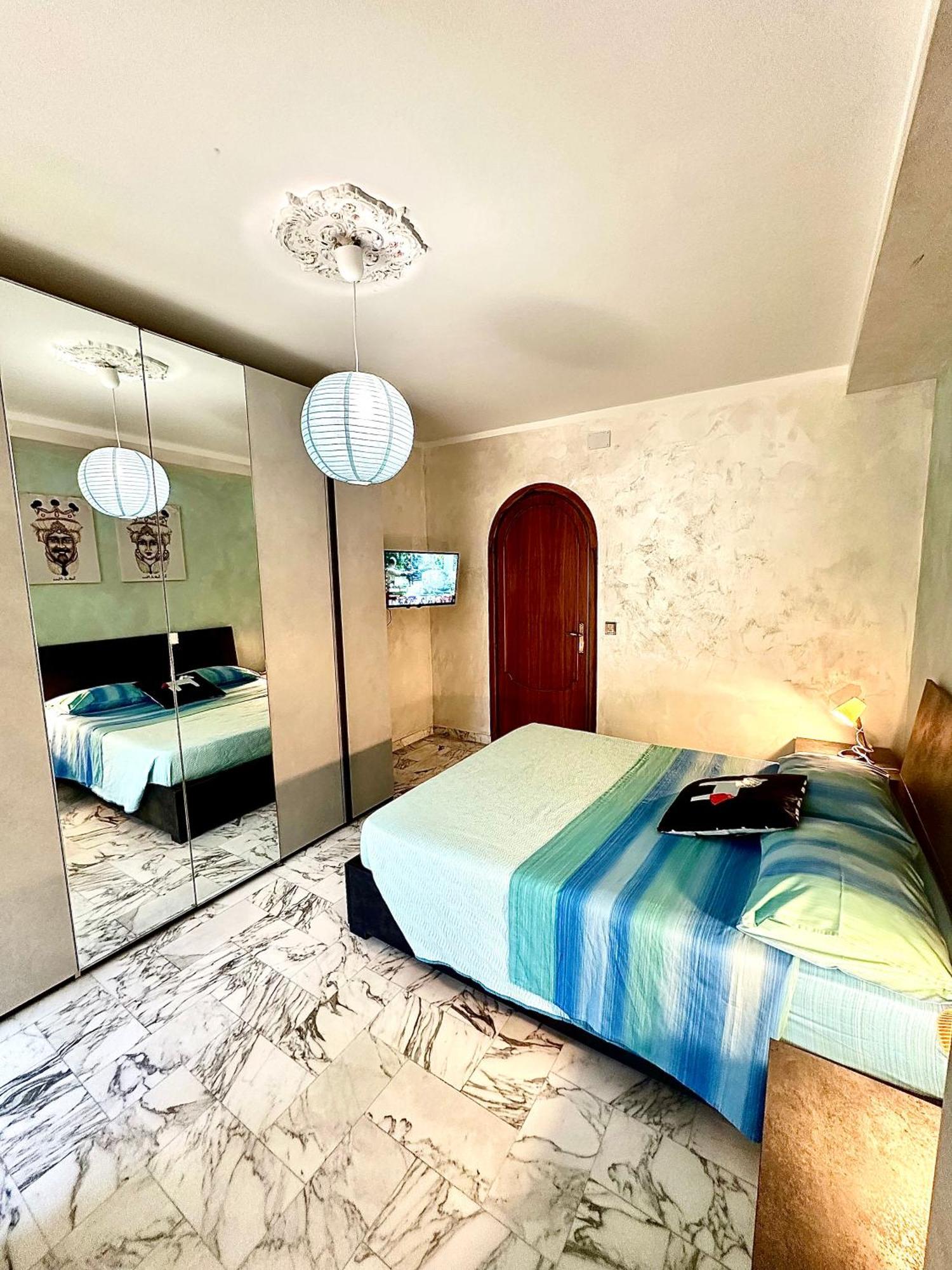 L'Angelo Di Casa Mia Apartment Catania Bagian luar foto
